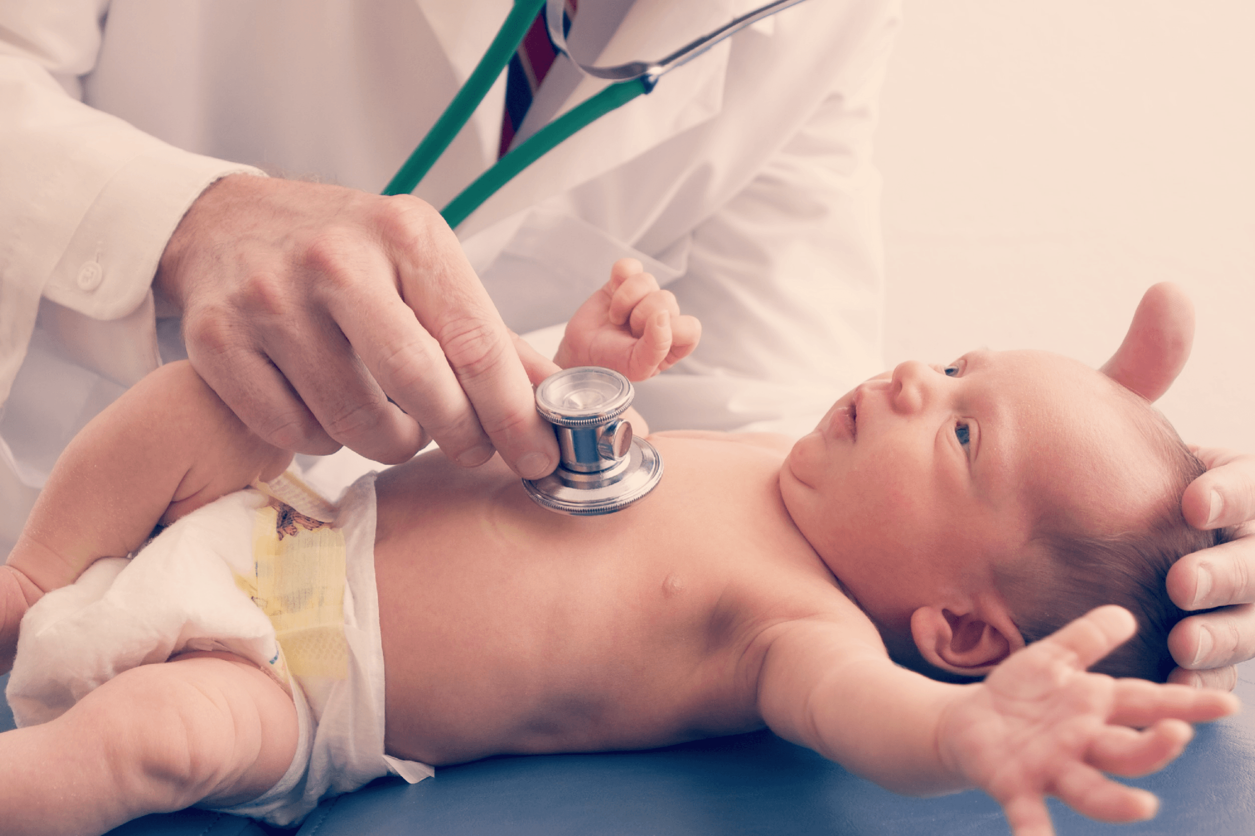 Cuándo acudir a urgencias con un bebé de menos de 3 meses