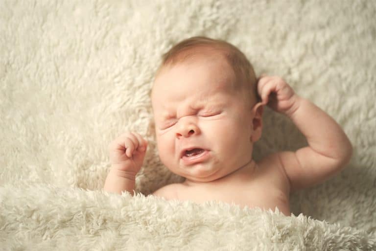 Mi bebé estornuda mucho Aaachíss... Mi bebé estornuda mucho ¿por qué?