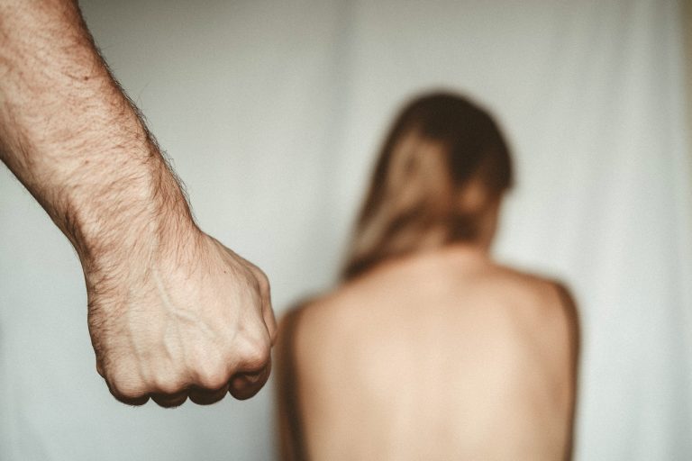 salir de una relación violenta