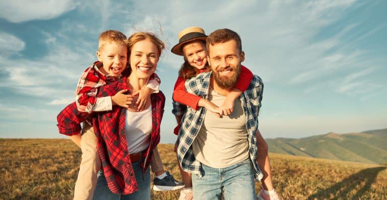 Qué hacer para que mi hijo y mi nueva pareja se lleven bien