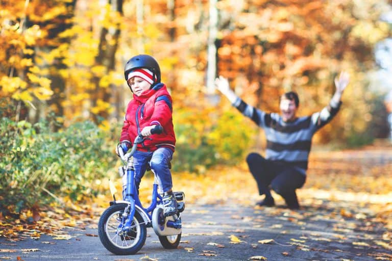 Cómo alentar en lugar de alabar a los peques
