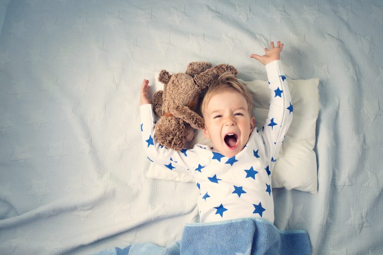 Dar melatonina para ayudar a dormir a los niños, ¿sí o no?