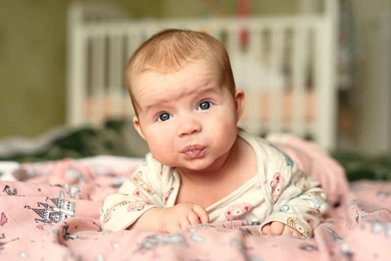 bebé babea Mi bebé babea mucho: ¿Es normal?
