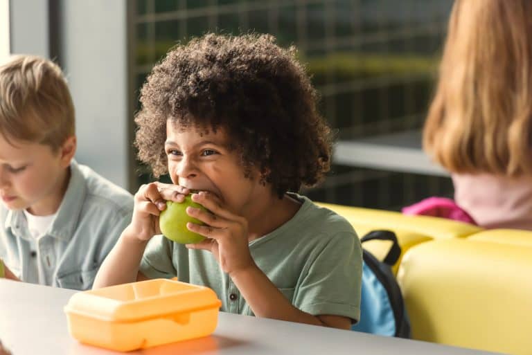 Cómo eliminar el azúcar de la dieta de un niño