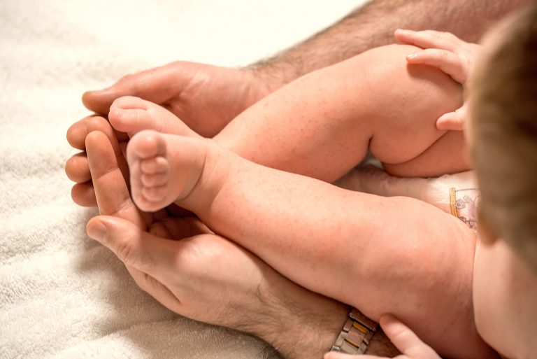 Gripe del tomate, la nueva infección que ataca a los niños