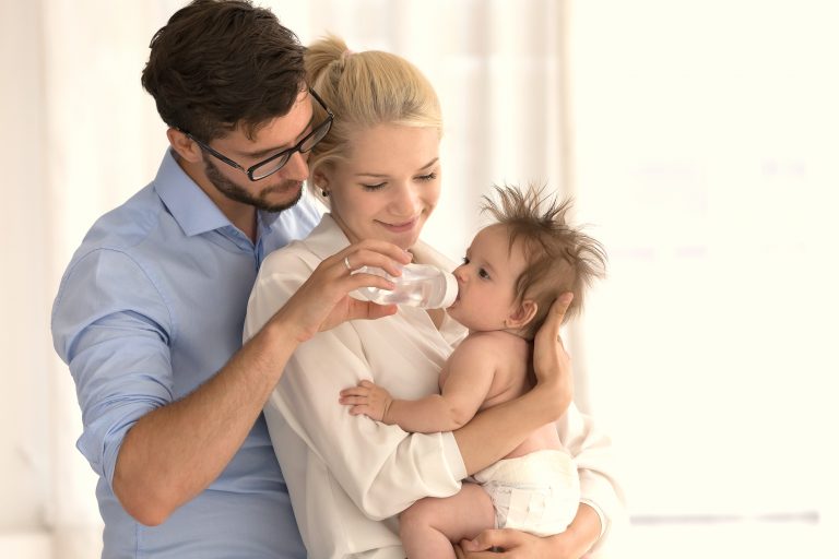 ¿Qué biberón es mejor para los bebés?
