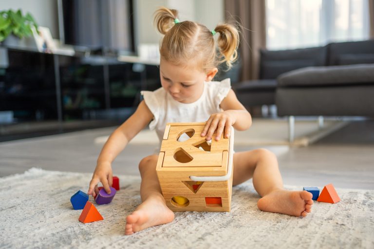 ¿Cómo juegan los niños en la primera infancia?