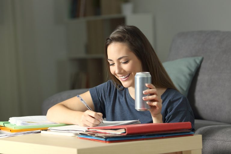 bebidas energéticas Adolescentes y bebidas energéticas: Efectos secundarios