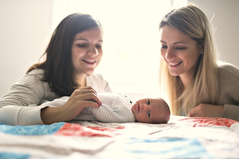 Baja por maternidad larga Baja por maternidad larga previene la depresión postparto