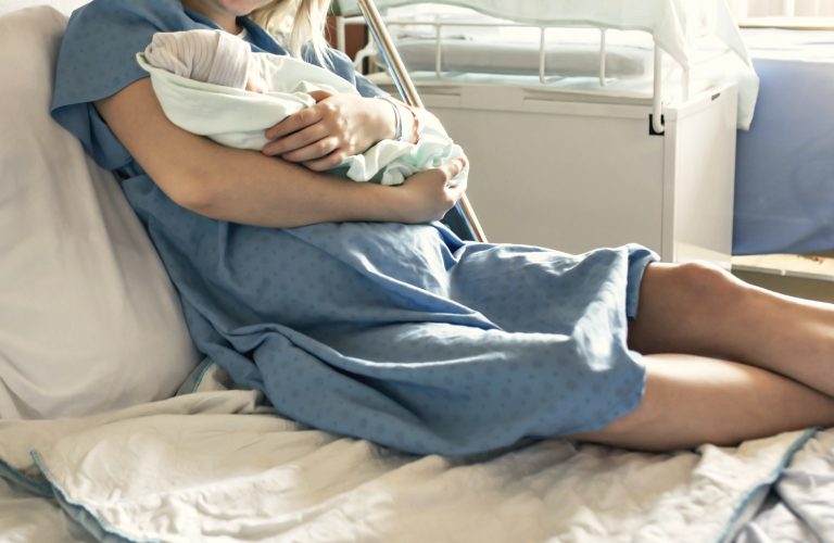Investigan la muerte del bebé italiano por asfixia