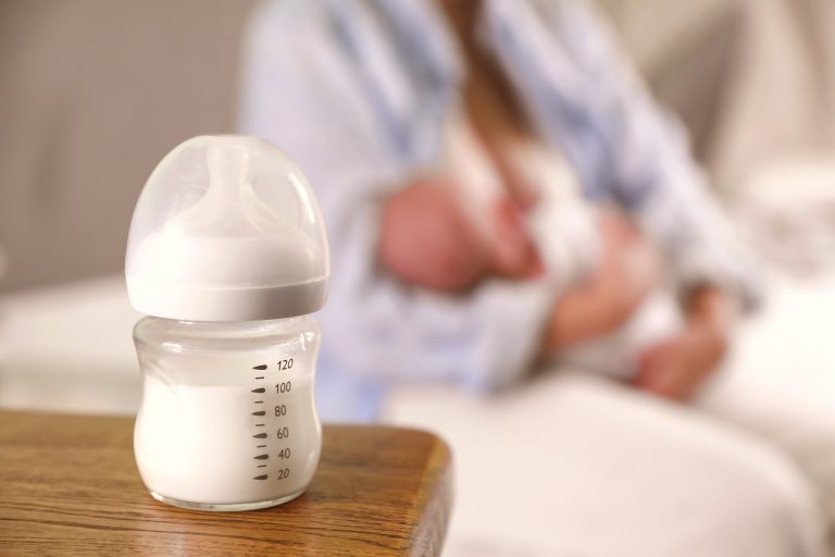Denuncian "comercialización irresponsable" de leche fórmula
