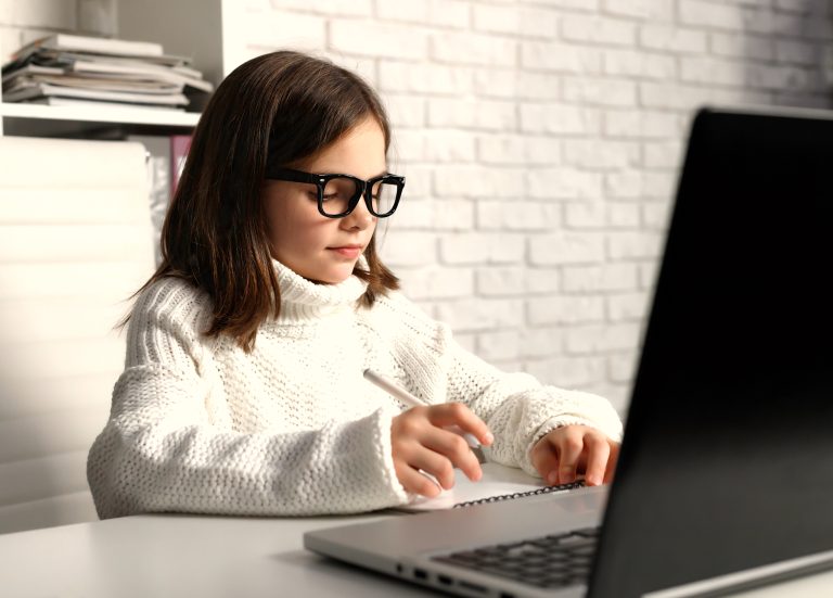 NXTLVL, programa educativo de juegos para el futuro profesional