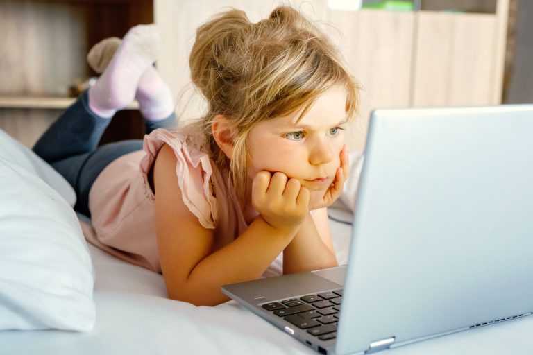 NXTLVL, programa educativo de juegos para el futuro profesional