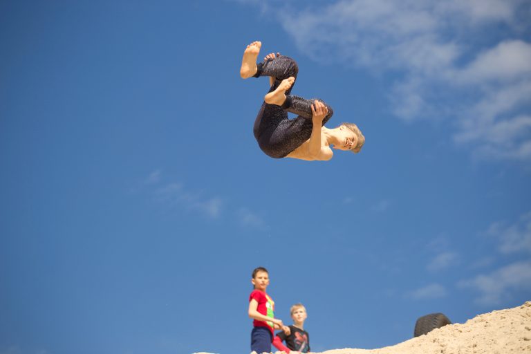 Parkour para niños: En qué consiste y beneficios de este deporte