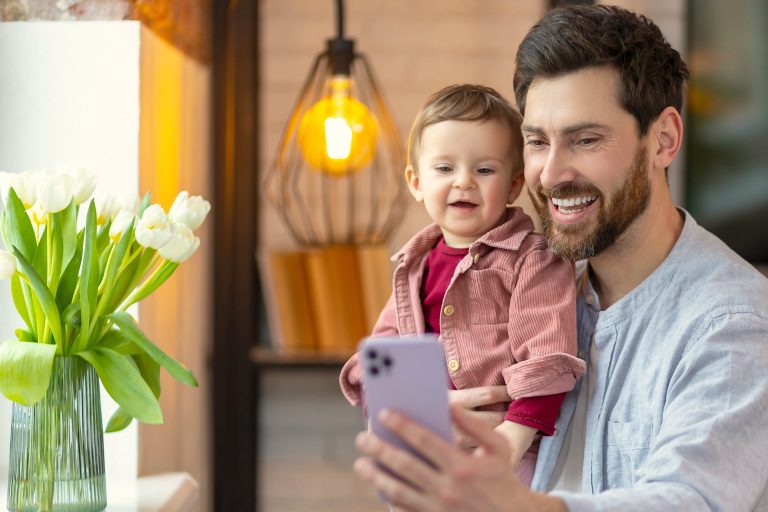 fotos infantiles en redes sociales Los pedófilos buscan fotos infantiles en las redes sociales