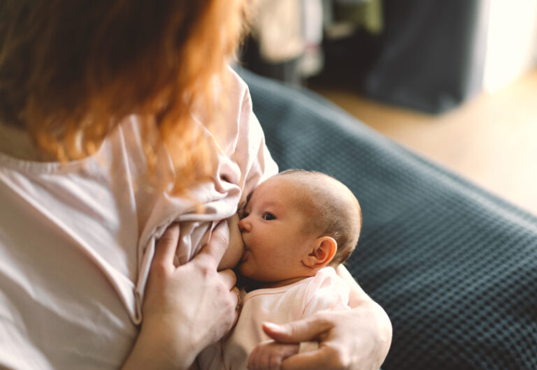 Lactancia materna y mortalidad infantil Lactancia materna reduce un 33% la mortalidad infantil