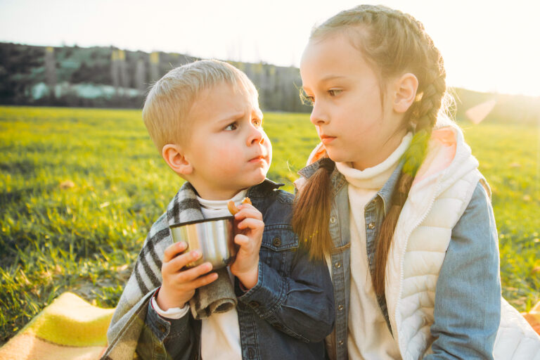 trato diferencial hermanos El trato diferencial de los padres afecta los lazos entre hermanos y a toda la familia