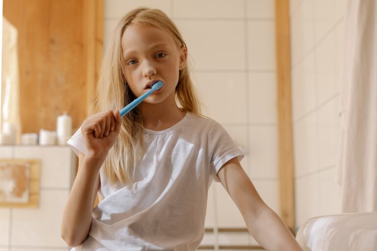 caries en niños Caries en niños: ¿La caries en dientes de leche se trata?
