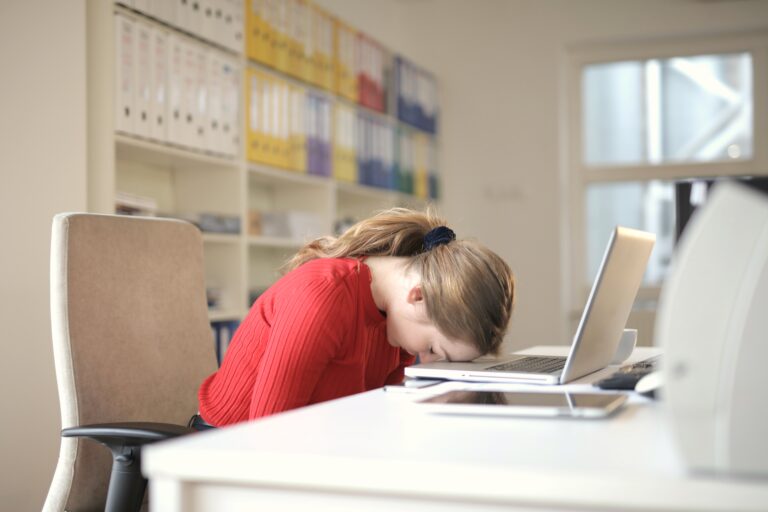 Las adolescentes tienen peor salud mental que los niños