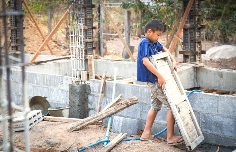 Niñas, Niños y Adolescentes Trabajadores