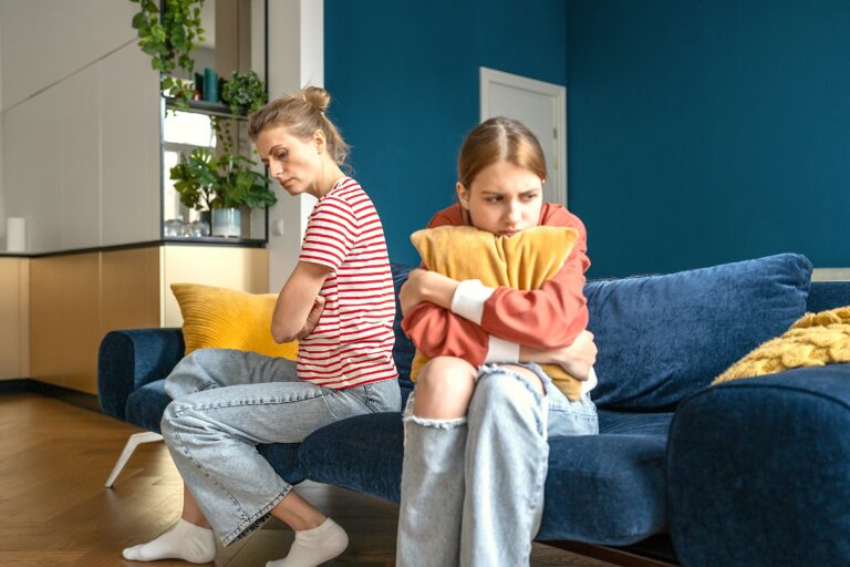 ¿Cómo afectan las críticas a los adolescentes?