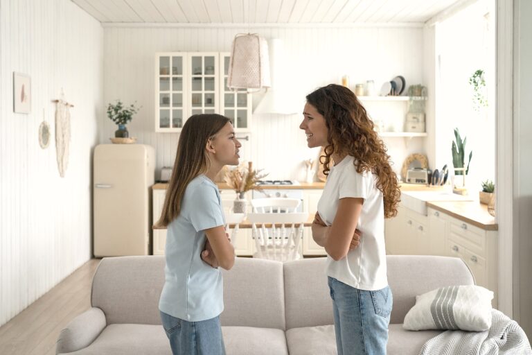 ¿Cómo afectan las críticas a los adolescentes?